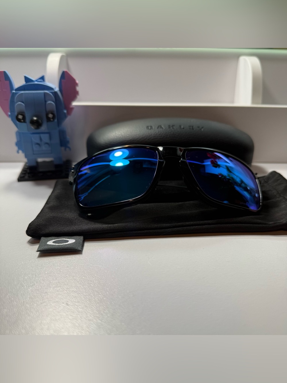 Brand New Oakley Holbrook XL Satin Black